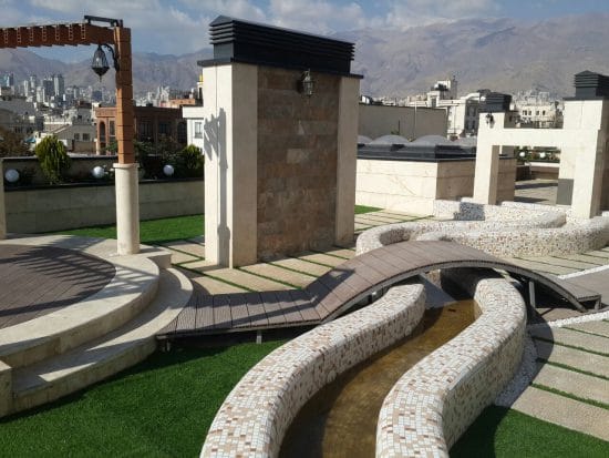 آب نما در روف گاردن