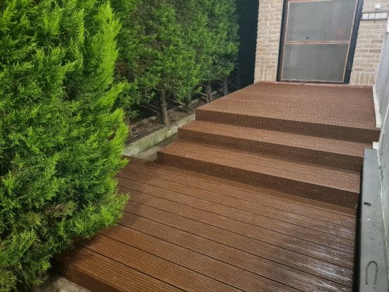 پله چوب پلاست برای ویلا